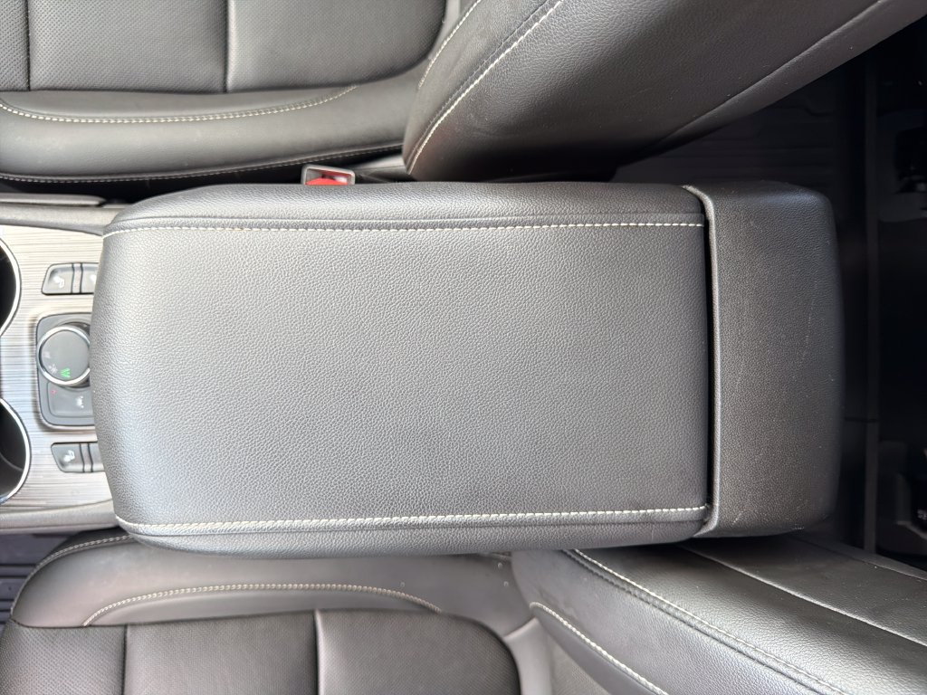Certified 2023 GMC Acadia SLT w/ LPO, Floor Liner Package FWD image 29