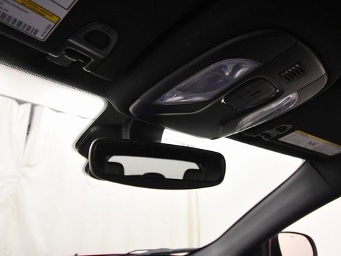 Used 2023 Jeep Compass Limited image 27