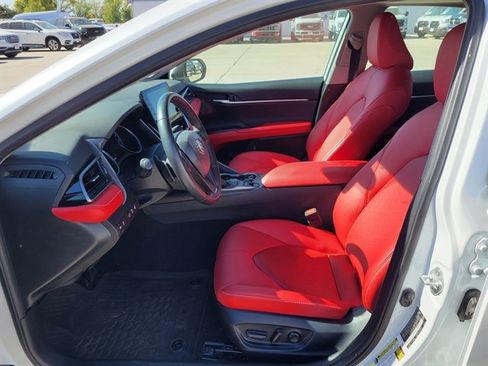 Used 2023 Toyota Camry XSE w/ Navigation Package image 15