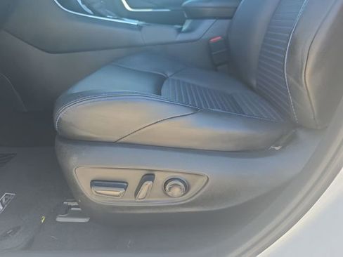 Used 2024 Toyota RAV4 XSE AWD/4WD image 30