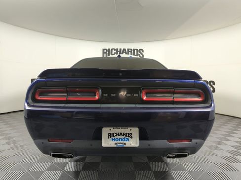 Used 2016 Dodge Challenger SXT Plus image 4