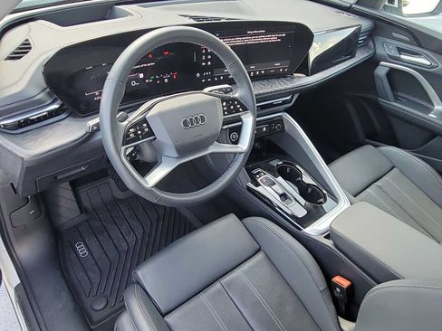 Certified 2025 Audi Q5 Premium w/ Premium Plus AWD/4WD image 2