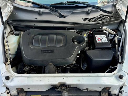 Used 2011 Chevrolet HHR LT FWD image 13