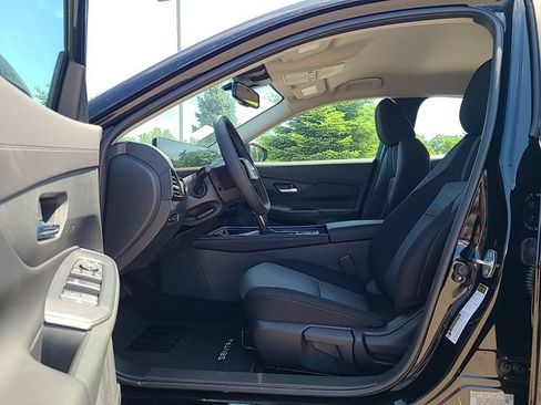 New 2026 Nissan Sentra SV w/ SV Convenience Package FWD image 11