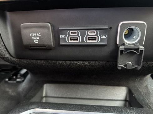 Used 2024 Jeep Wagoneer Series II AWD/4WD image 26