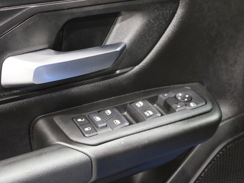 Used 2025 RAM 1500 Tradesman w/ Off Road Group image 7