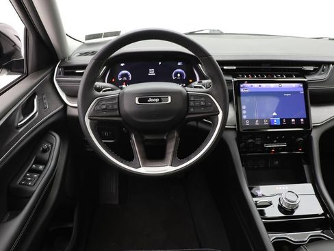 Used 2023 Jeep Grand Cherokee L Limited w/ Luxury Tech Group II image 13