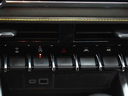 Used 2024 Chevrolet Colorado ZR2 w/ ZR2 Bison Edition image 25