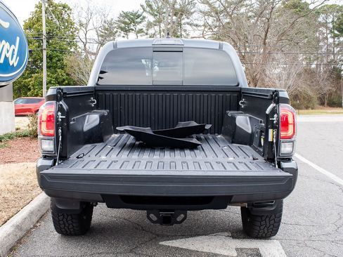 Used 2022 Toyota Tacoma Limited image 24