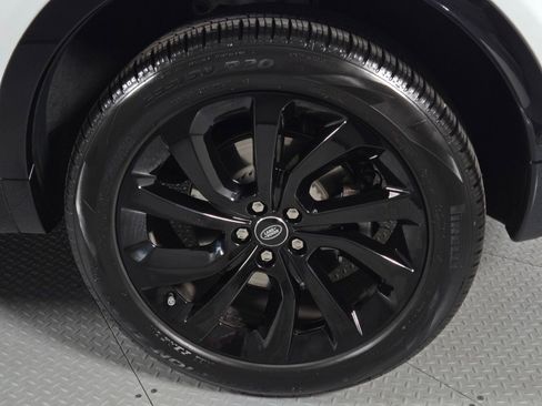 Used 2025 Land Rover Discovery Sport Dynamic SE AWD/4WD image 10