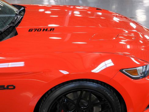 Used 2016 Ford Mustang GT Premium w/ GT Performance Package RWD image 36