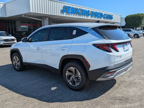 New 2026 Hyundai Tucson Blue SE AWD/4WD image 6