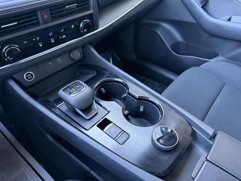 Certified 2023 Nissan Rogue S image 16