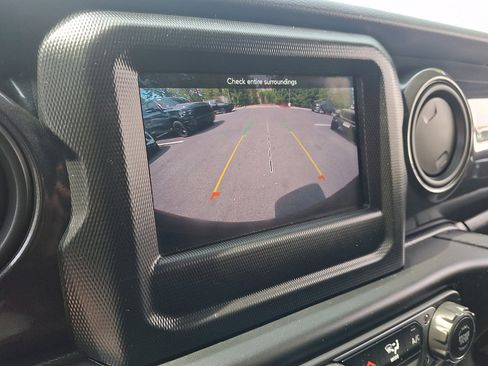 Used 2022 Jeep Wrangler Unlimited Sport AWD/4WD image 27