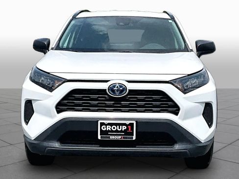 Used 2022 Toyota RAV4 LE AWD/4WD image 4
