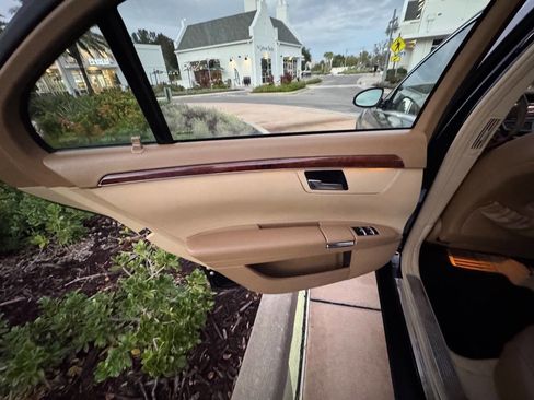 Used 2009 Mercedes-Benz S 550 image 28
