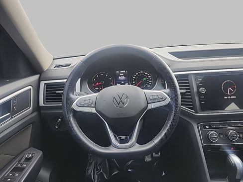 Used 2021 Volkswagen Atlas SE image 17