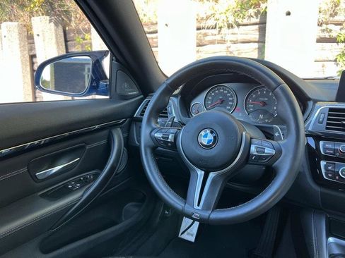 Used 2020 BMW M4 Coupe w/ Competition Package image 16