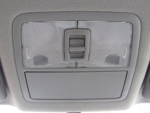 Used 2008 Toyota RAV4 4WD image 22