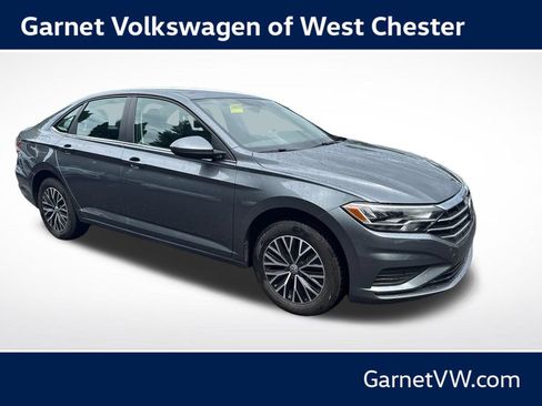 Used 2021 Volkswagen Jetta SE w/ SE Cold Weather Package FWD image 7