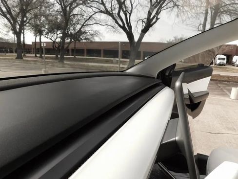 Used 2020 Tesla Model 3 Standard Range Plus image 39