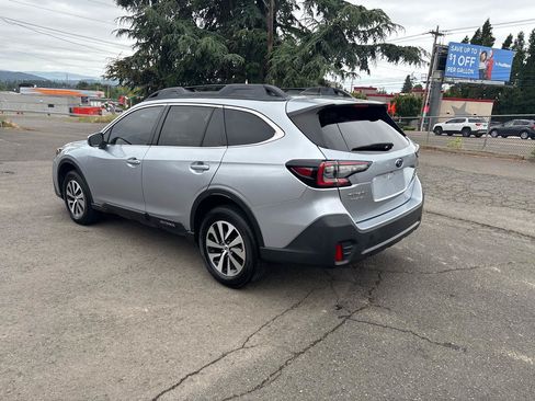 Used 2020 Subaru Outback Premium AWD/4WD image 8