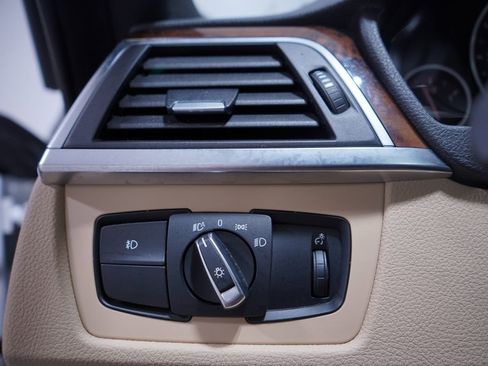 Used 2020 BMW 440i Coupe w/ M Sport Package image 18