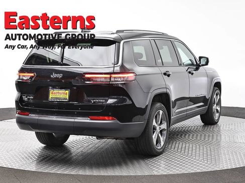 Used 2023 Jeep Grand Cherokee L Limited w/ Luxury Tech Group II AWD/4WD image 5