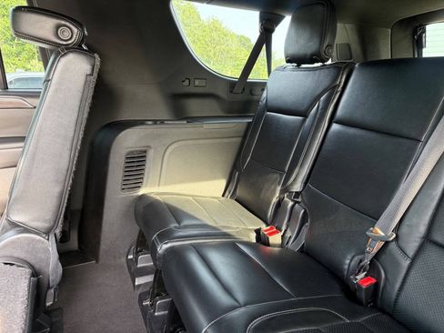 Used 2021 Chevrolet Suburban LS AWD/4WD image 22