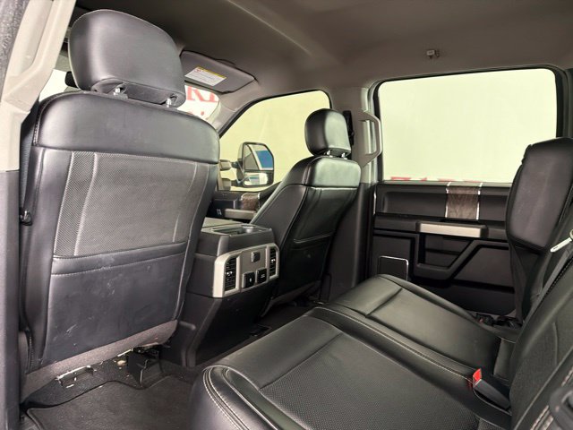 Used 2019 Ford F250 Lariat w/ Lariat Ultimate Package AWD/4WD image 28
