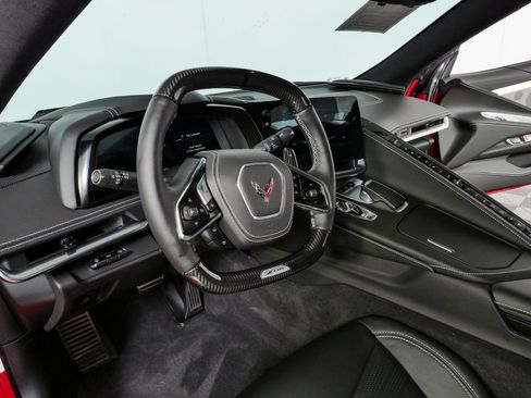 Used 2024 Chevrolet Corvette Z06 RWD image 4