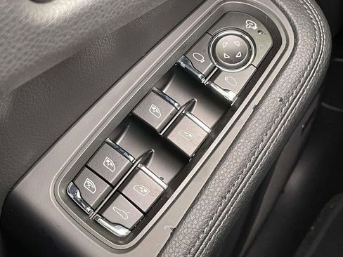 New 2026 Porsche Macan S image 38