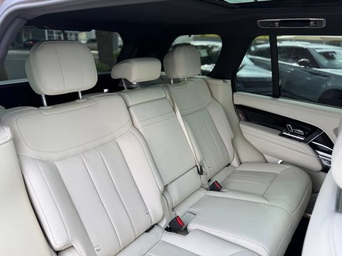 Used 2023 Land Rover Range Rover SE AWD/4WD image 15