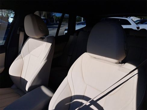 Used 2021 BMW X3 sDrive30i image 16