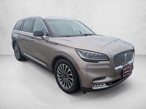 Used 2021 Lincoln Aviator Reserve w/ Equipment Group 201A RWD image 3