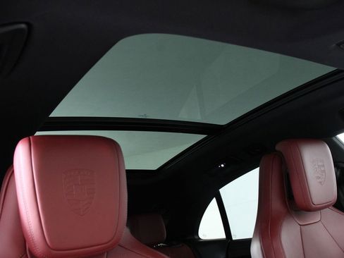 Certified 2025 Porsche Macan 4 Electric image 25