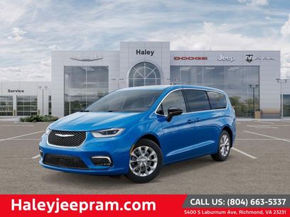 New 2026 Chrysler Pacifica Limited