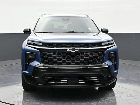 Used 2024 Chevrolet Traverse RS image 8