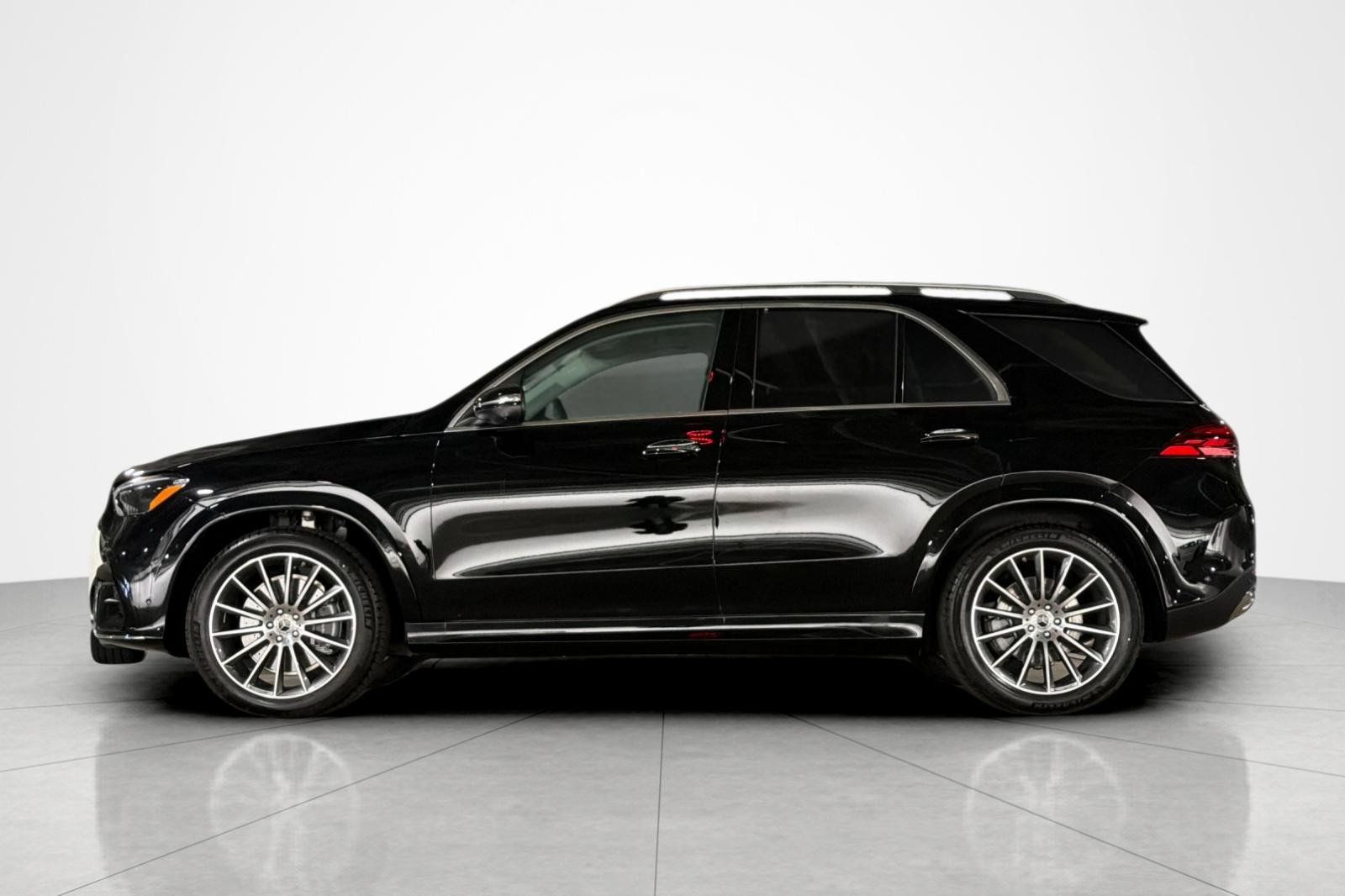 New 2026 Mercedes-Benz GLE 450 4MATIC image 2