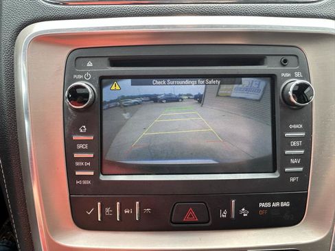 Used 2016 GMC Acadia Denali AWD/4WD image 25
