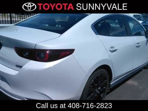 Used 2024 MAZDA MAZDA3 s FWD image 2