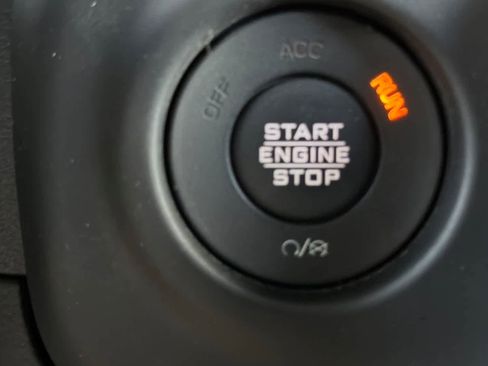 Used 2020 Jeep Wrangler Unlimited Rubicon AWD/4WD image 25