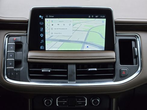 Used 2022 Chevrolet Suburban High Country w/ Max Trailering Package AWD/4WD image 11