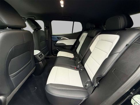 Used 2025 Chevrolet Equinox EV LT image 19