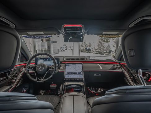 Used 2023 Mercedes-Benz S 500 4MATIC w/ AMG Line image 27
