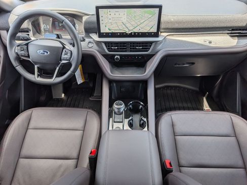 New 2026 Ford Explorer Platinum RWD image 5