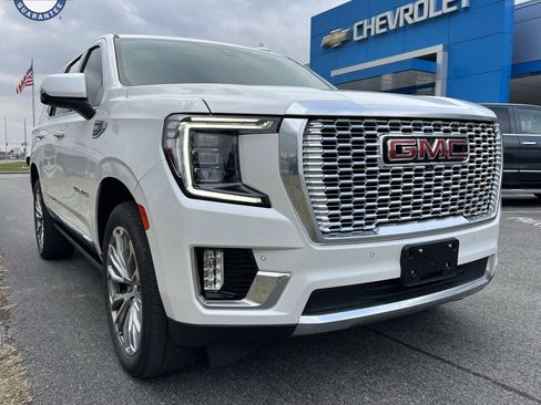 Used 2022 GMC Yukon Denali image 1
