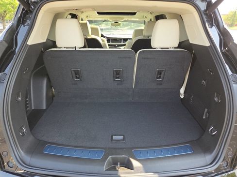 Used 2024 Buick Enclave Avenir w/ Avenir Technology Package FWD image 27