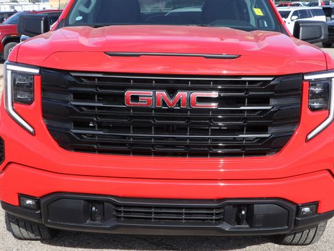 New 2026 GMC Sierra 1500 Elevation image 2