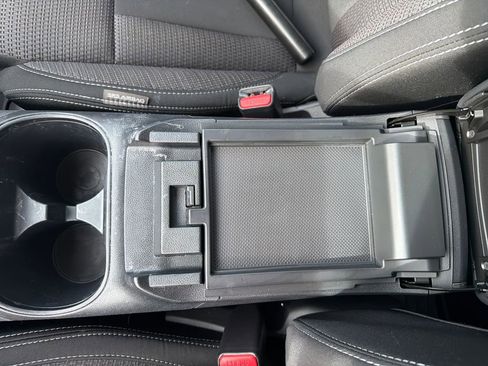 Used 2022 Subaru Outback Premium image 38